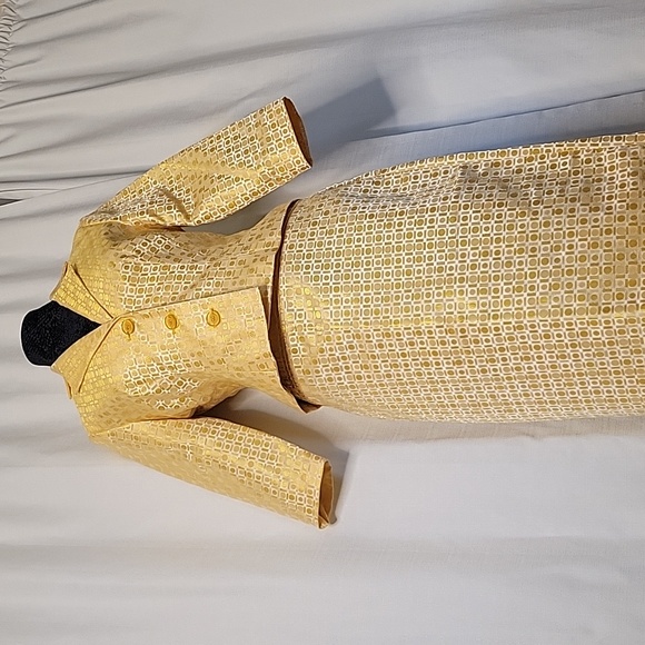 Vintage View Suits 2 Piece Sunshine Yellow Skirt and 3/4 Sleeve Jacket - Picture 4 of 8